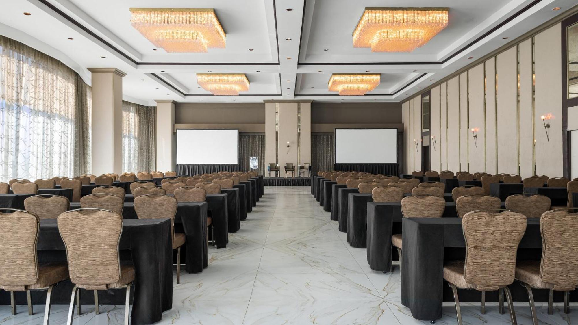 Hotel Intercontinental Miramar By Ihg